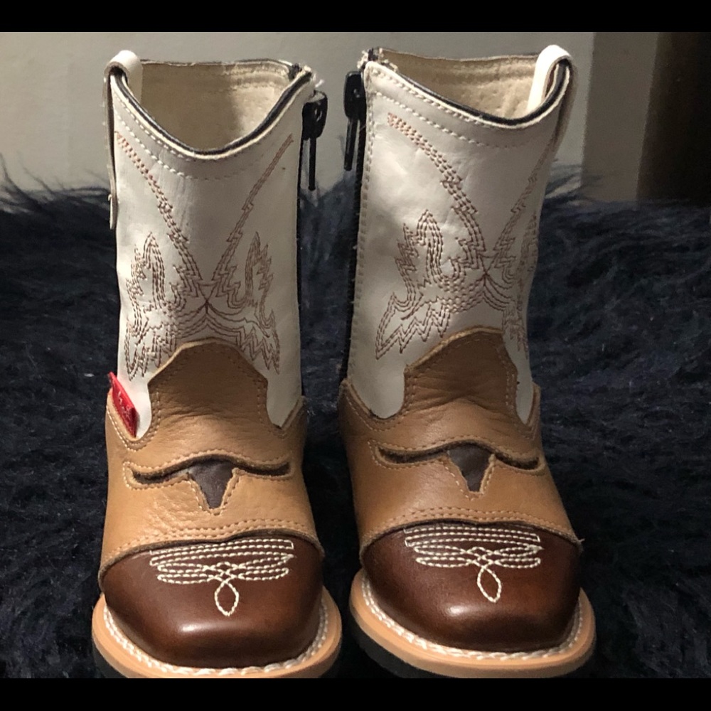 Cowgirls boots for toddlers